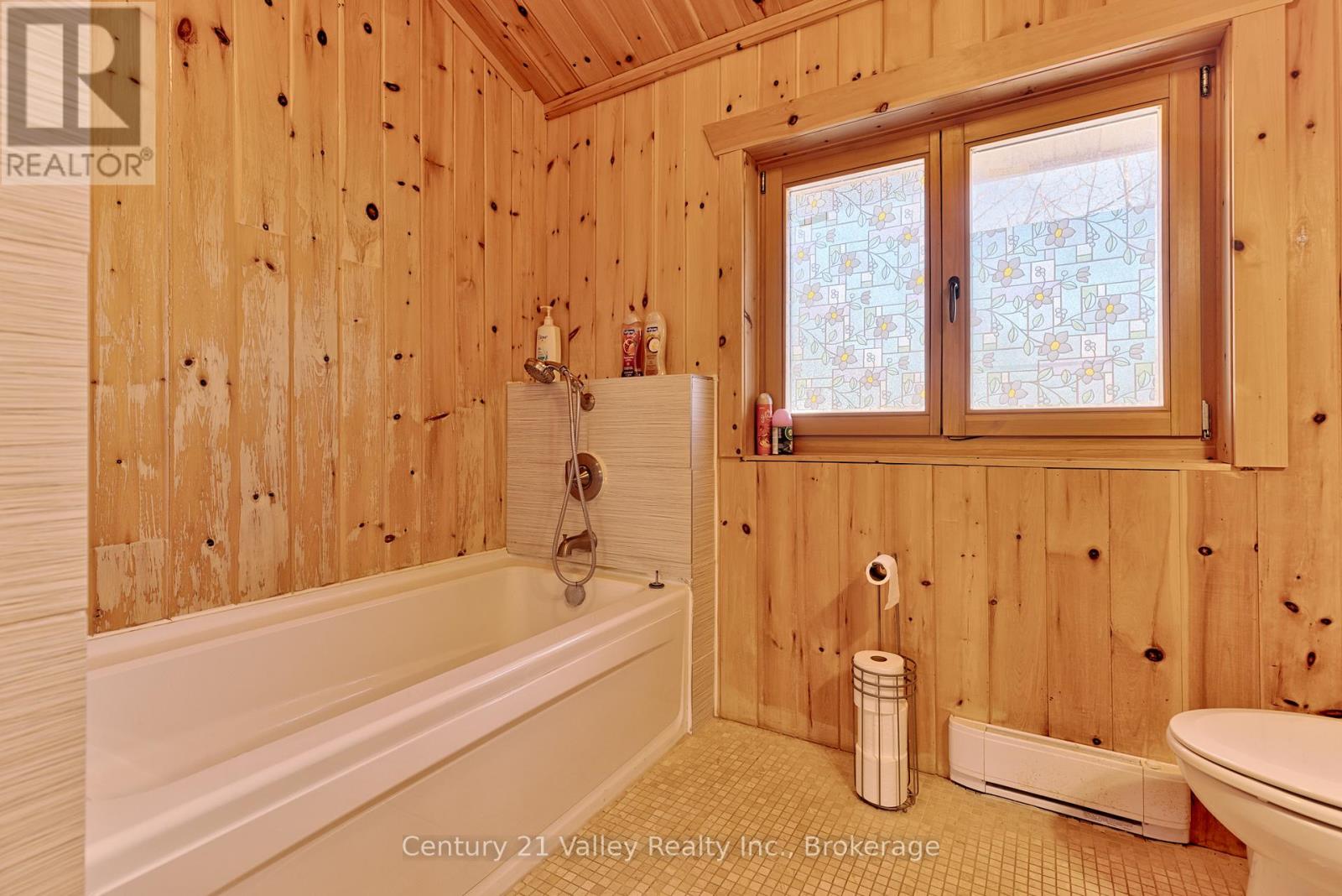 42 Crestview Drive, Greater Madawaska, Ontario  K0J 1H0 - Photo 40 - X12755464