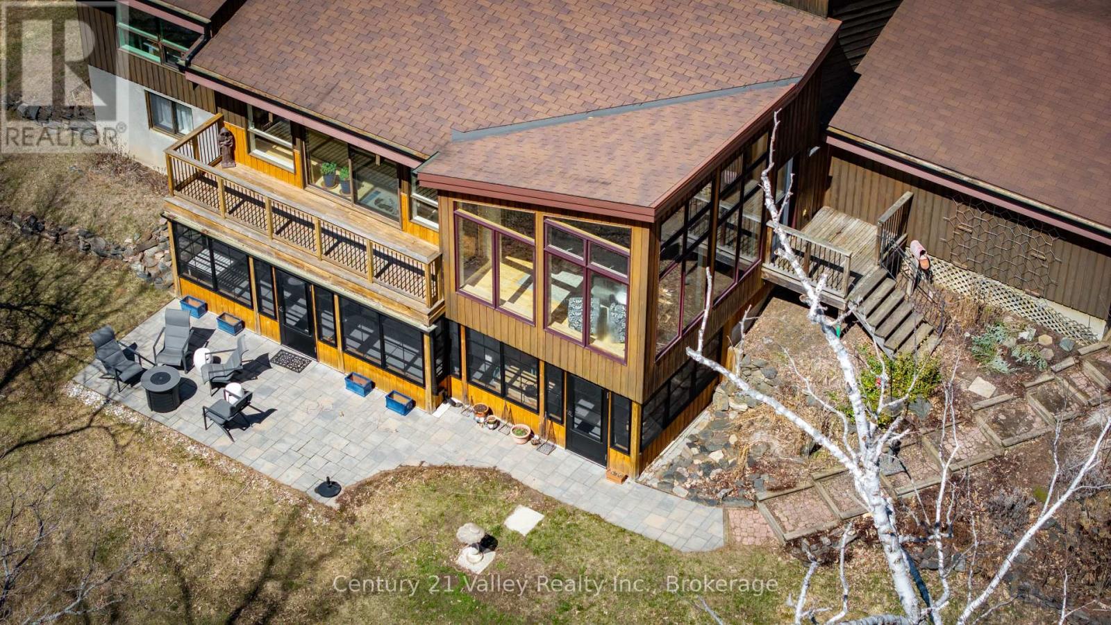 3233 Calabogie Road, Greater Madawaska, Ontario  K0J 1H0 - Photo 2 - X12821734