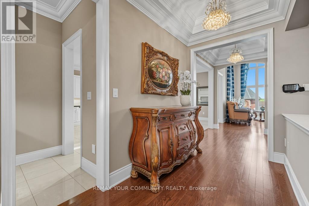 22 Longthorpe Court, Aurora, Ontario  L4G 0K4 - Photo 11 - N12737170