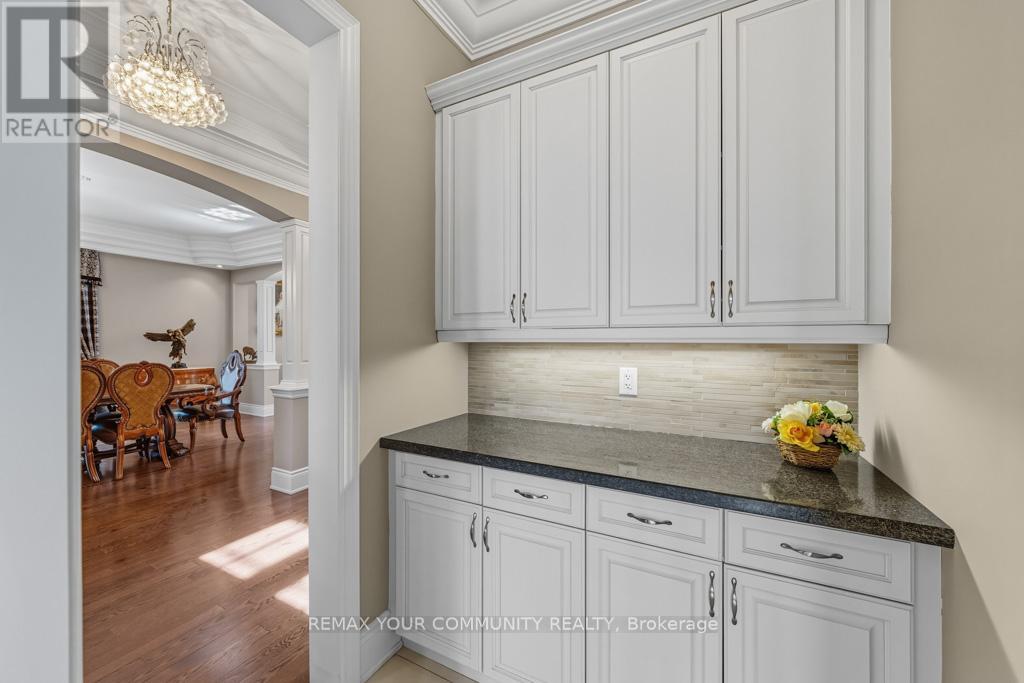 22 Longthorpe Court, Aurora, Ontario  L4G 0K4 - Photo 19 - N12737170