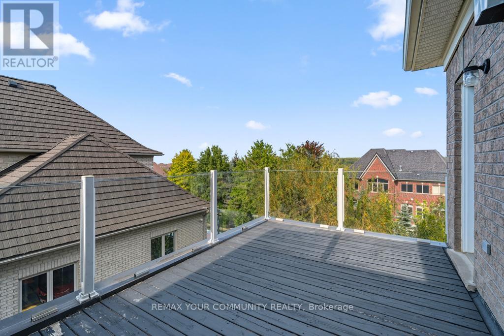 22 Longthorpe Court, Aurora, Ontario  L4G 0K4 - Photo 24 - N12737170