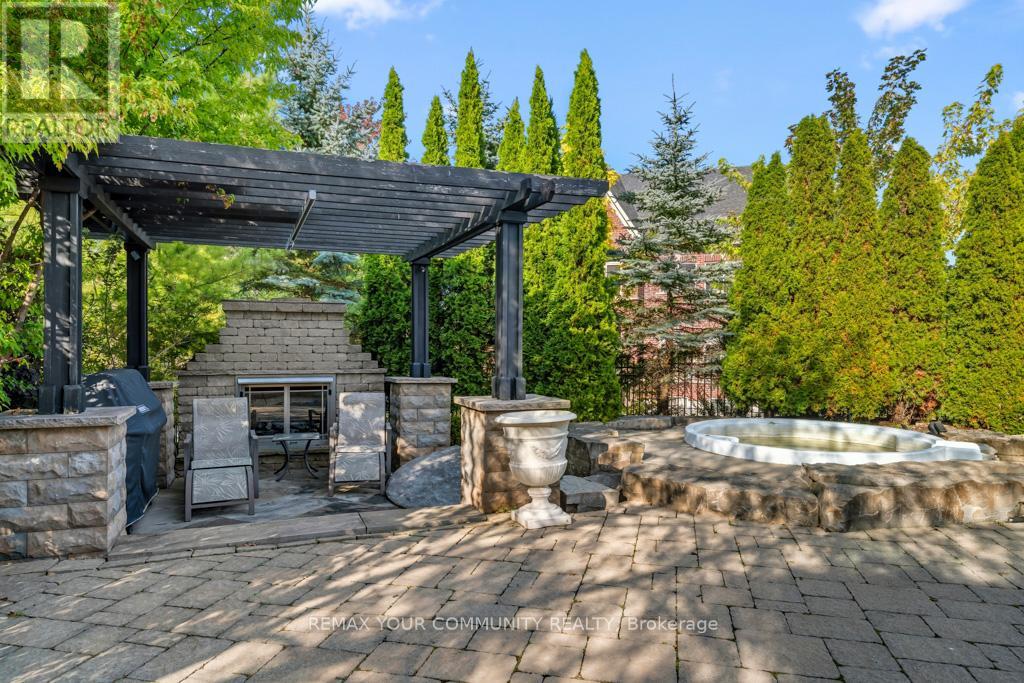 22 Longthorpe Court, Aurora, Ontario  L4G 0K4 - Photo 49 - N12737170