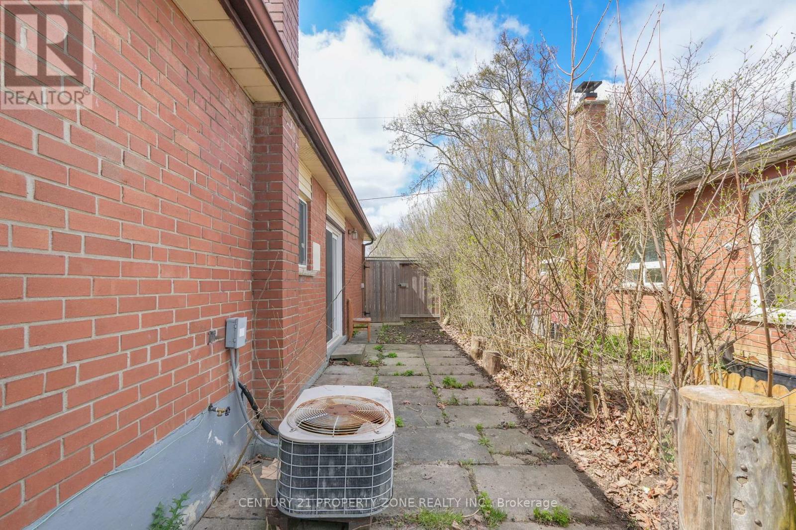 5 Hadrina Street, Brampton, Ontario  L6X 2J5 - Photo 39 - W13027166