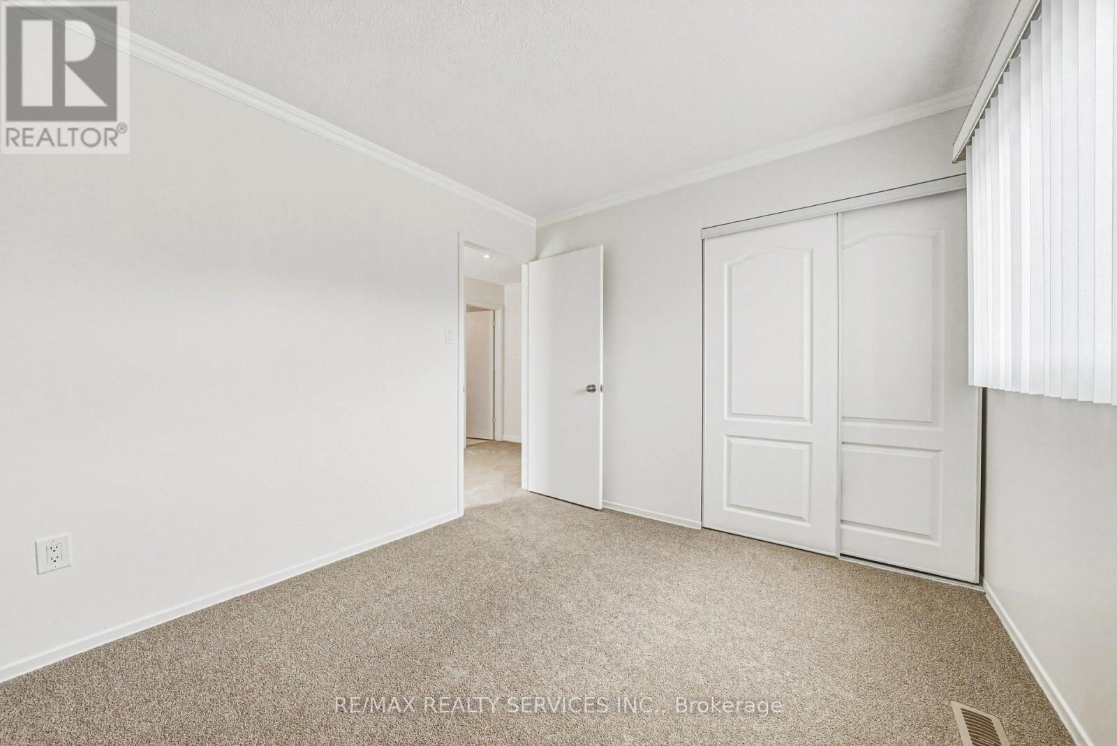 4 Mount Forest Drive, Brampton, Ontario  L6Z 1B7 - Photo 19 - W13029080