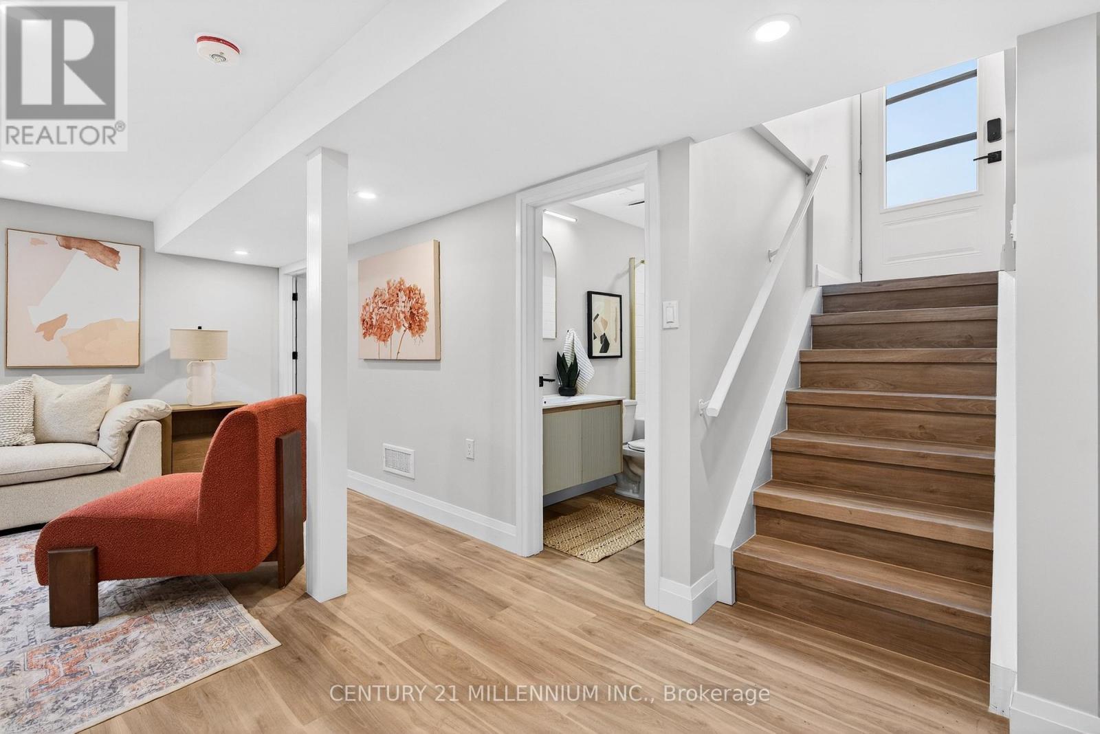 Lower - 330 East 15th Street, Hamilton, Ontario  L9A 4G5 - Photo 3 - X13026750