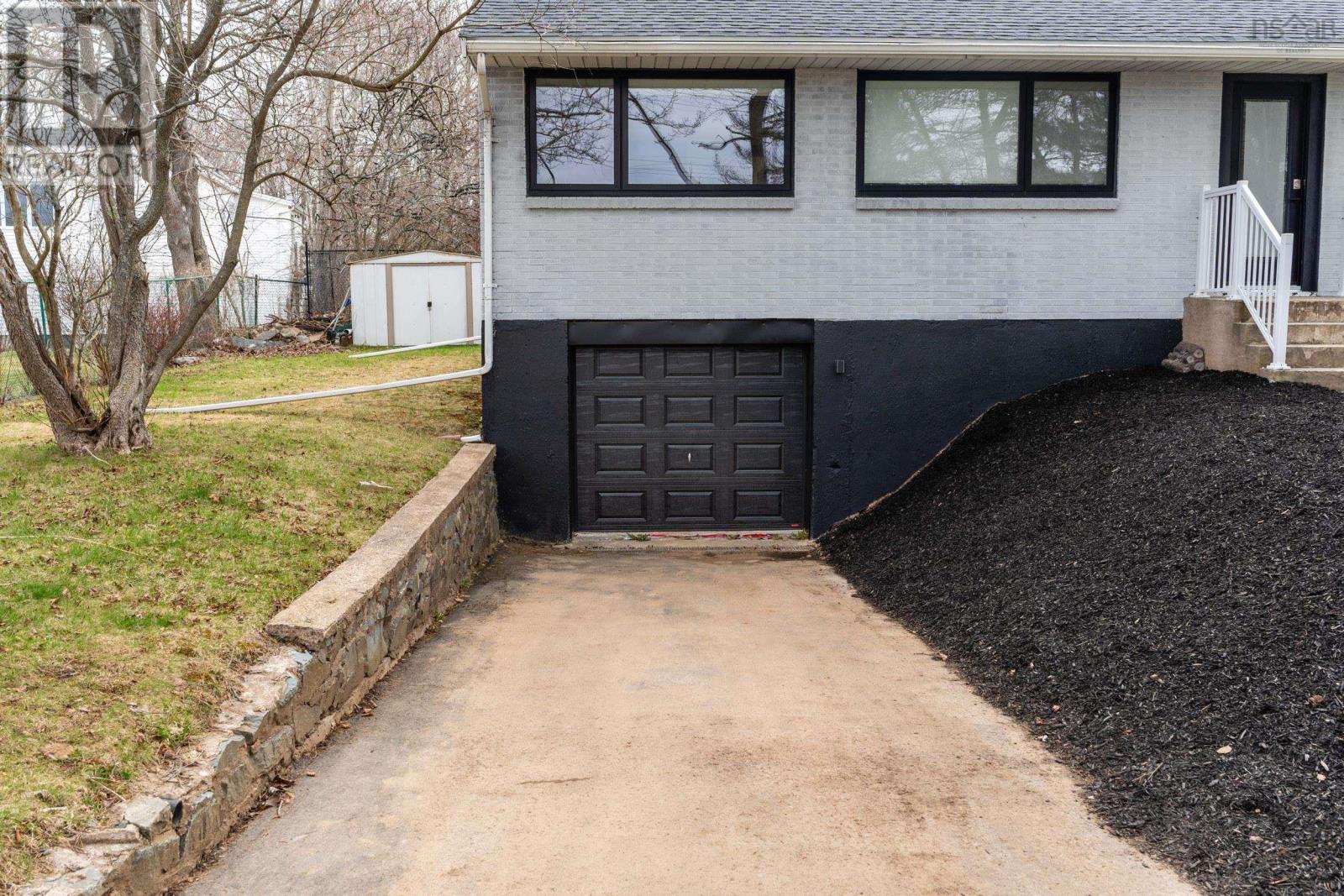 105 Woodlawn Road, Dartmouth, Nova Scotia  B2W 2S6 - Photo 5 - 202608225