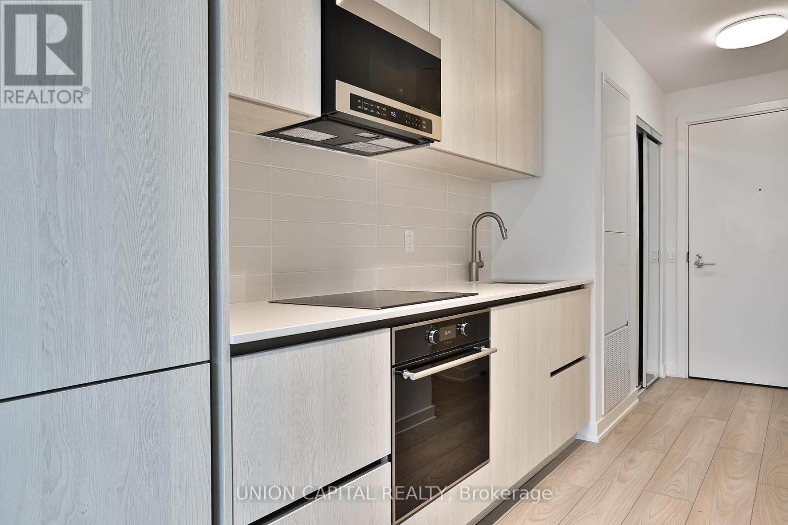 712s - 110 Broadway Avenue, Toronto, Ontario  M4P 1V7 - Photo 11 - C13029716