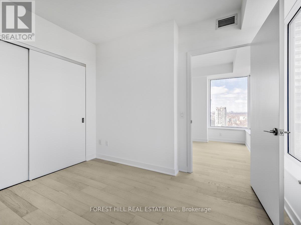 2403 - 11 Yorkville Avenue, Toronto, Ontario  M4W 1L2 - Photo 14 - C13029772