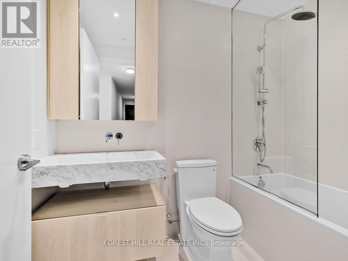 2403 - 11 Yorkville Avenue, Toronto, Ontario  M4W 1L2 - Photo 16 - C13029772