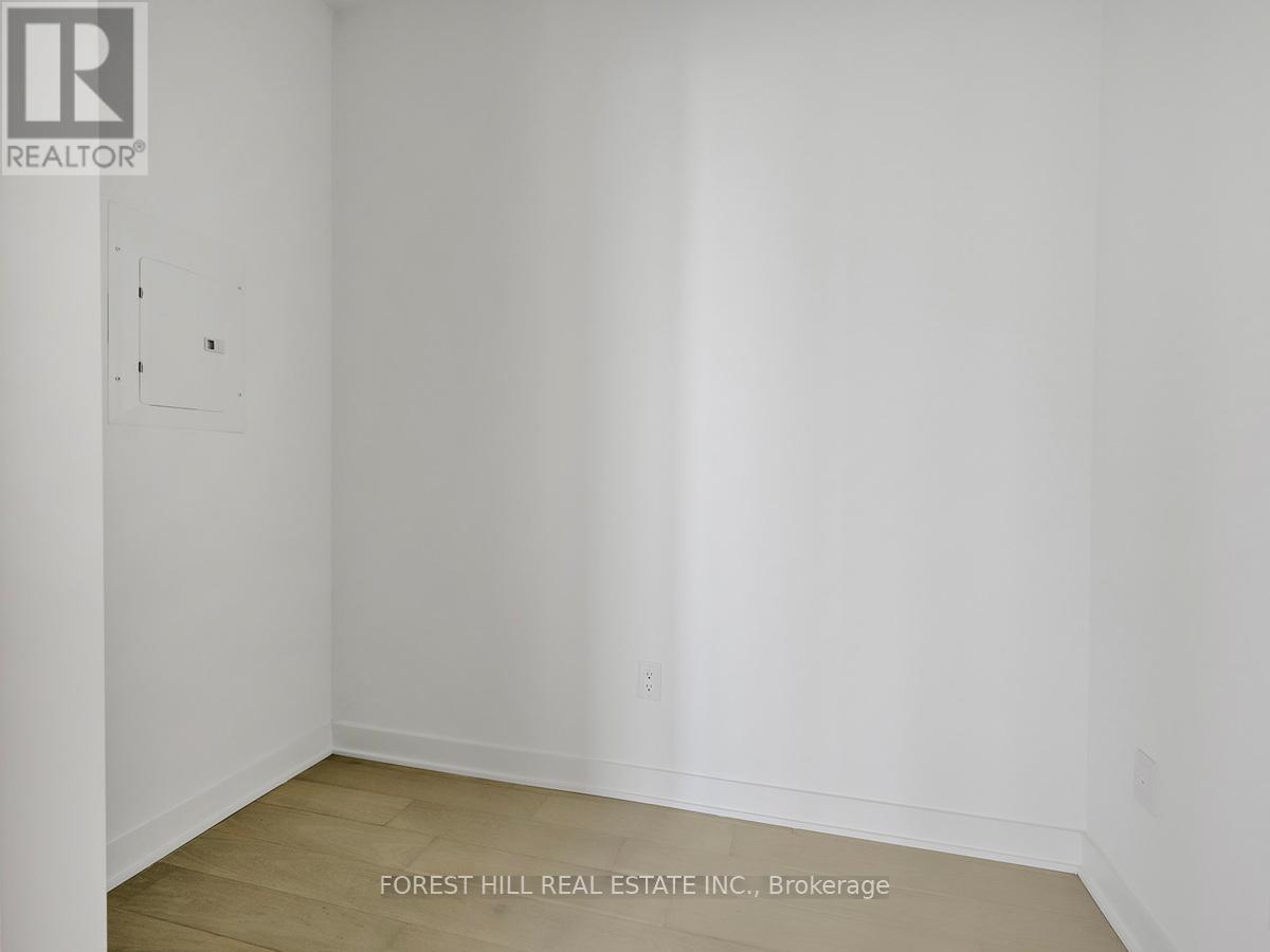 2403 - 11 Yorkville Avenue, Toronto, Ontario  M4W 1L2 - Photo 17 - C13029772