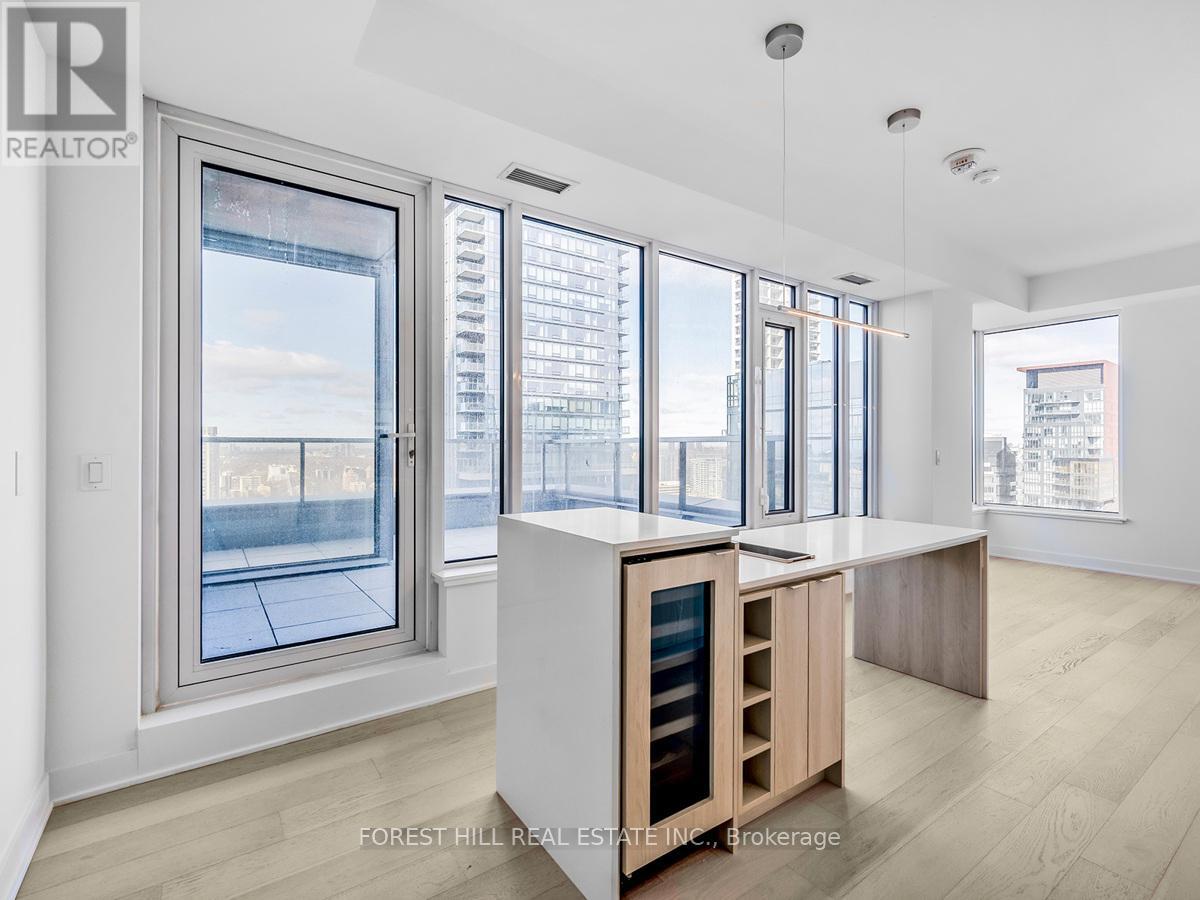 2403 - 11 Yorkville Avenue, Toronto, Ontario  M4W 1L2 - Photo 8 - C13029772