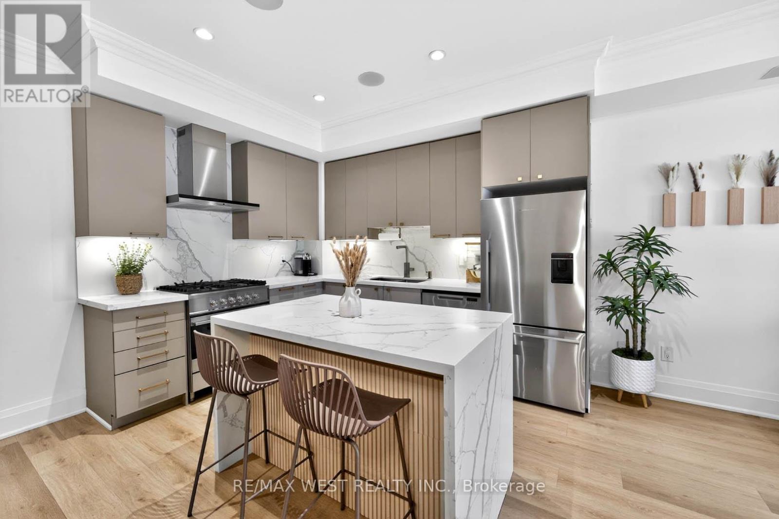 Th 11 - 7 Oakburn Crescent, Toronto, Ontario  M2N 2T5 - Photo 14 - C13029804