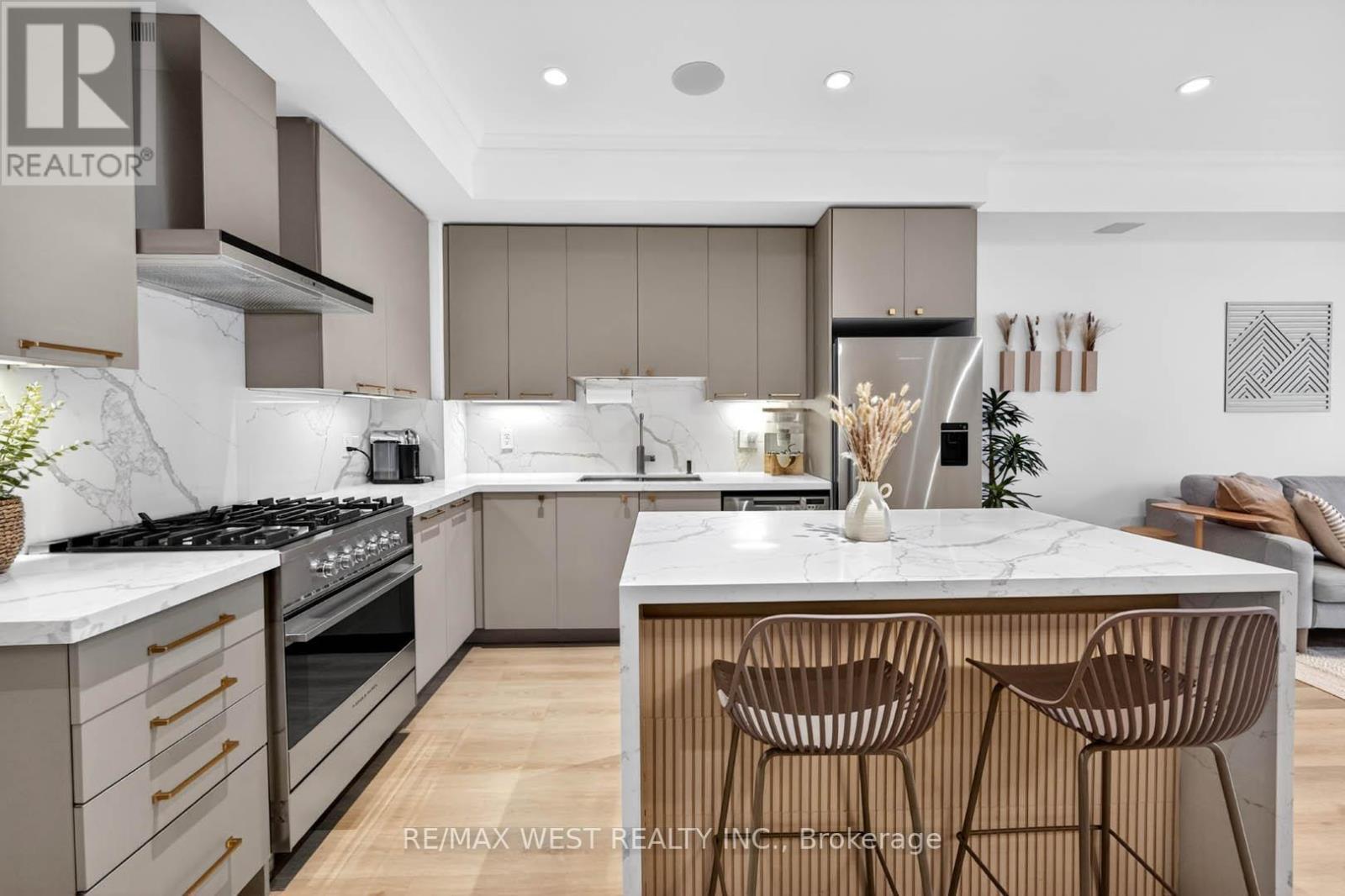 Th 11 - 7 Oakburn Crescent, Toronto, Ontario  M2N 2T5 - Photo 15 - C13029804