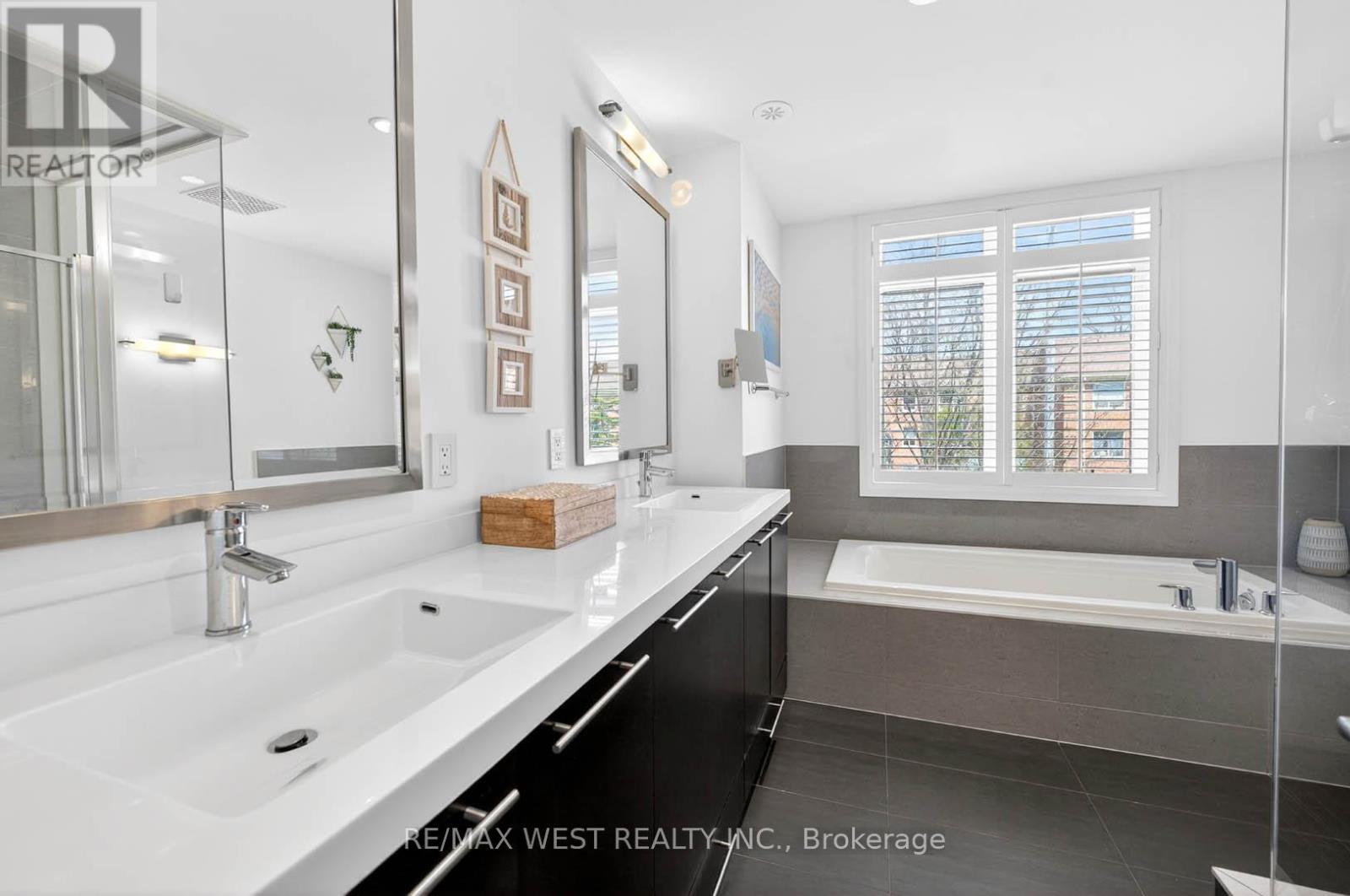 Th 11 - 7 Oakburn Crescent, Toronto, Ontario  M2N 2T5 - Photo 27 - C13029804