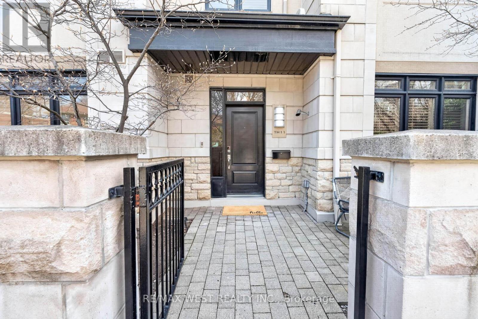 Th 11 - 7 Oakburn Crescent, Toronto, Ontario  M2N 2T5 - Photo 3 - C13029804