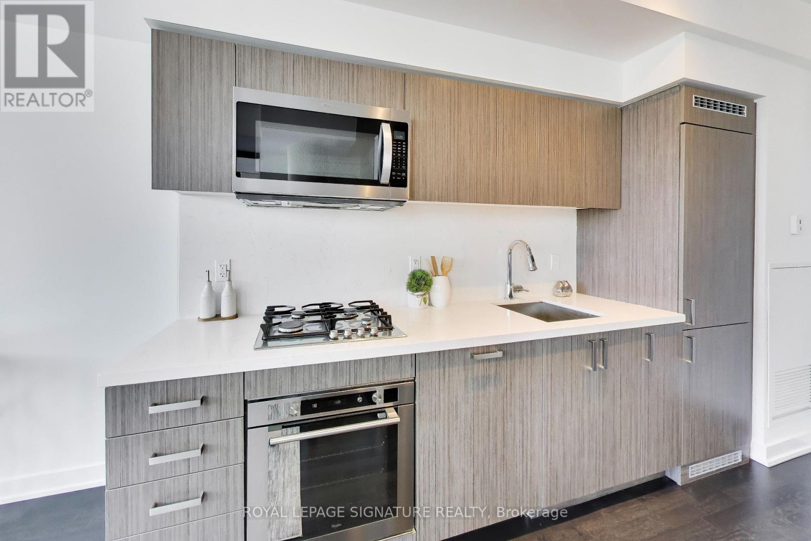 501 - 501 St Clair Avenue W, Toronto, Ontario  M5P 0A2 - Photo 9 - C13029922