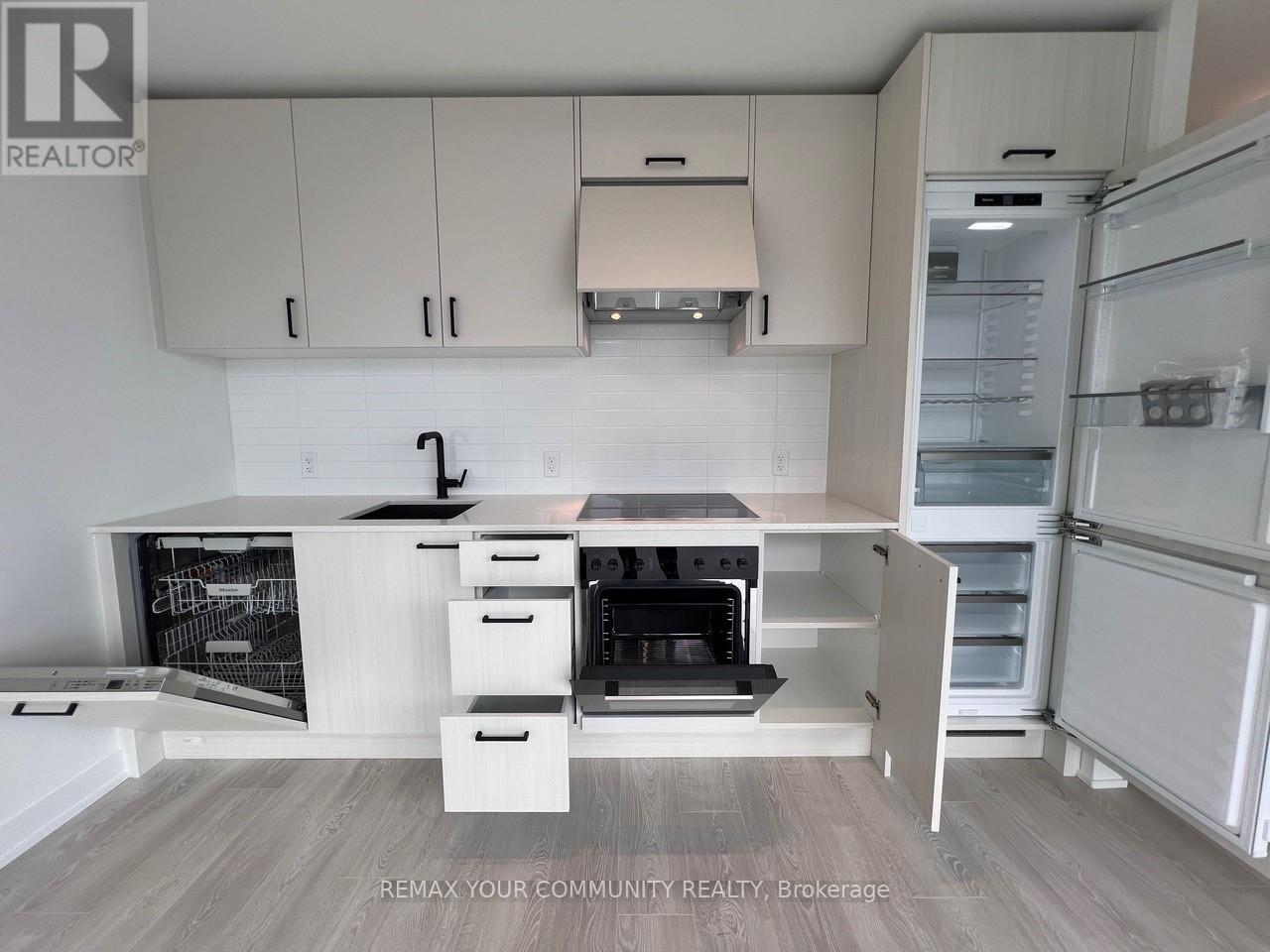 3506 - 1 Quarrington Lane, Toronto, Ontario  M3C 0S4 - Photo 20 - C13029952