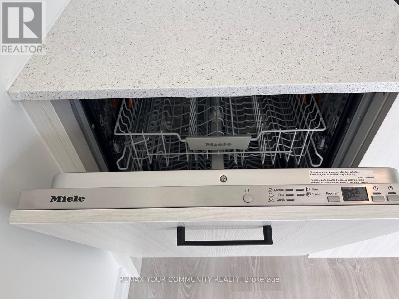 3506 - 1 Quarrington Lane, Toronto, Ontario  M3C 0S4 - Photo 25 - C13029952