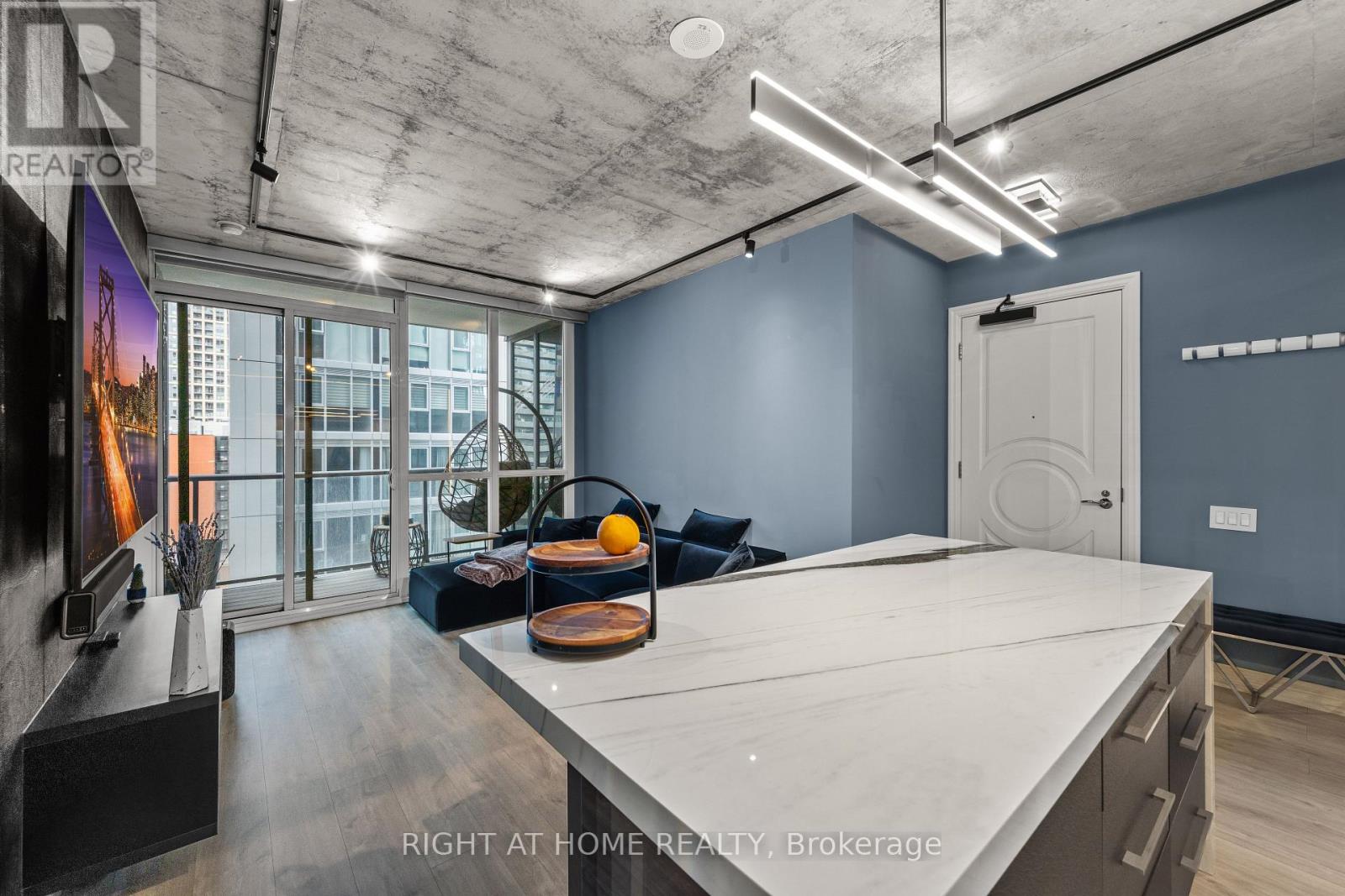 1401 - 88 Blue Jays Way, Toronto, Ontario  M5V 0L7 - Photo 11 - C13030062