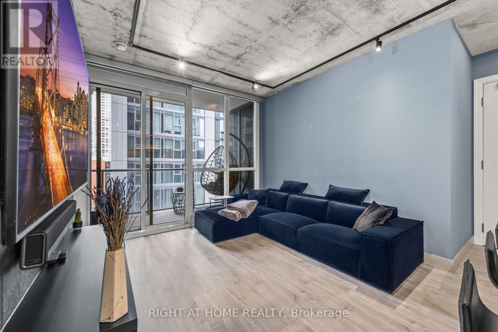 1401 - 88 Blue Jays Way, Toronto, Ontario  M5V 0L7 - Photo 14 - C13030062