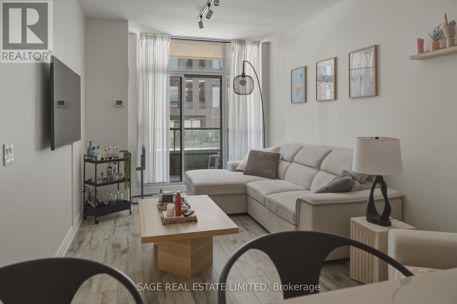 207 - 88 BROADWAY AVENUE, Toronto, Ontario