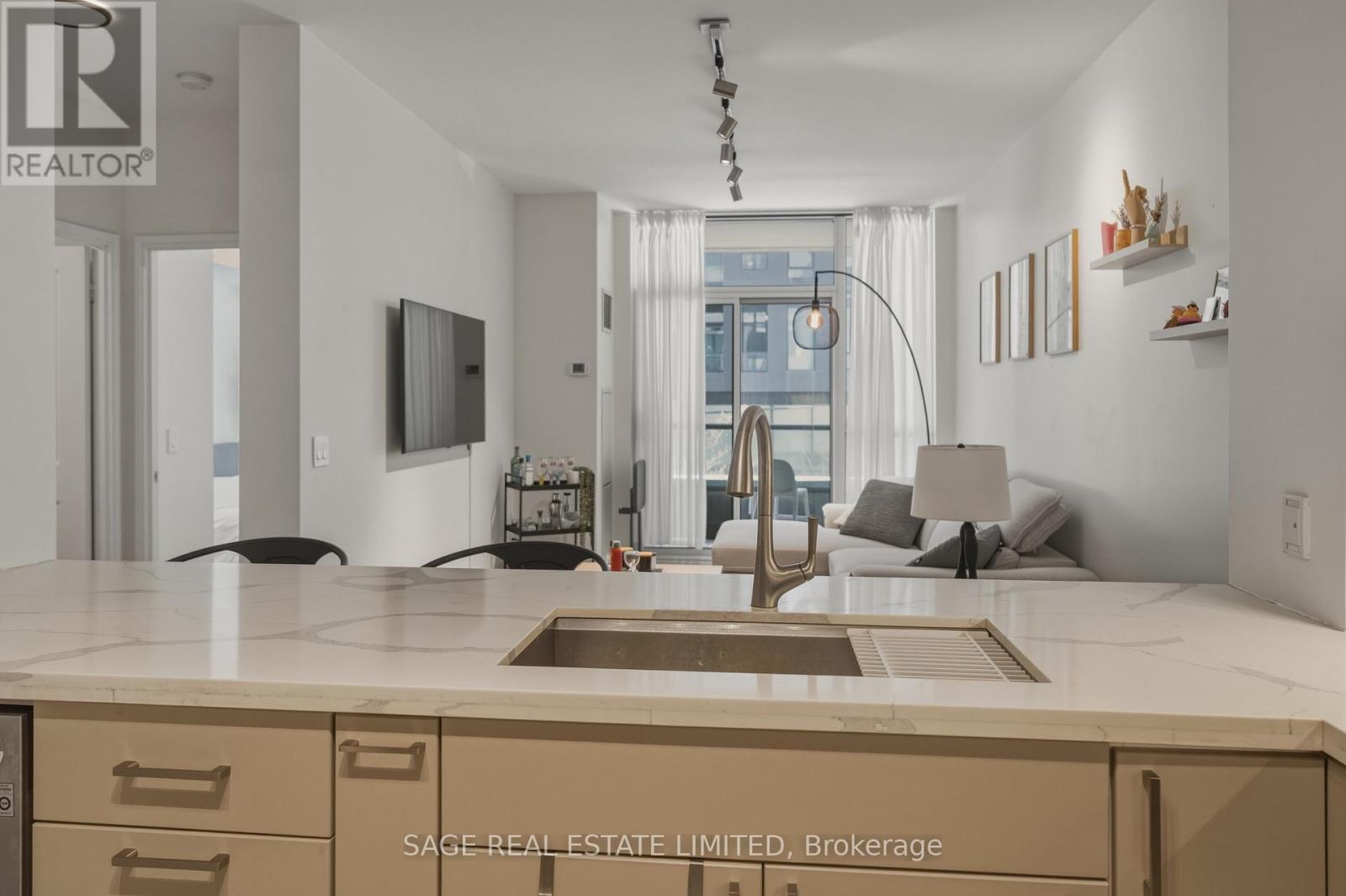 207 - 88 Broadway Avenue, Toronto, Ontario  M4P 0A5 - Photo 2 - C13030116