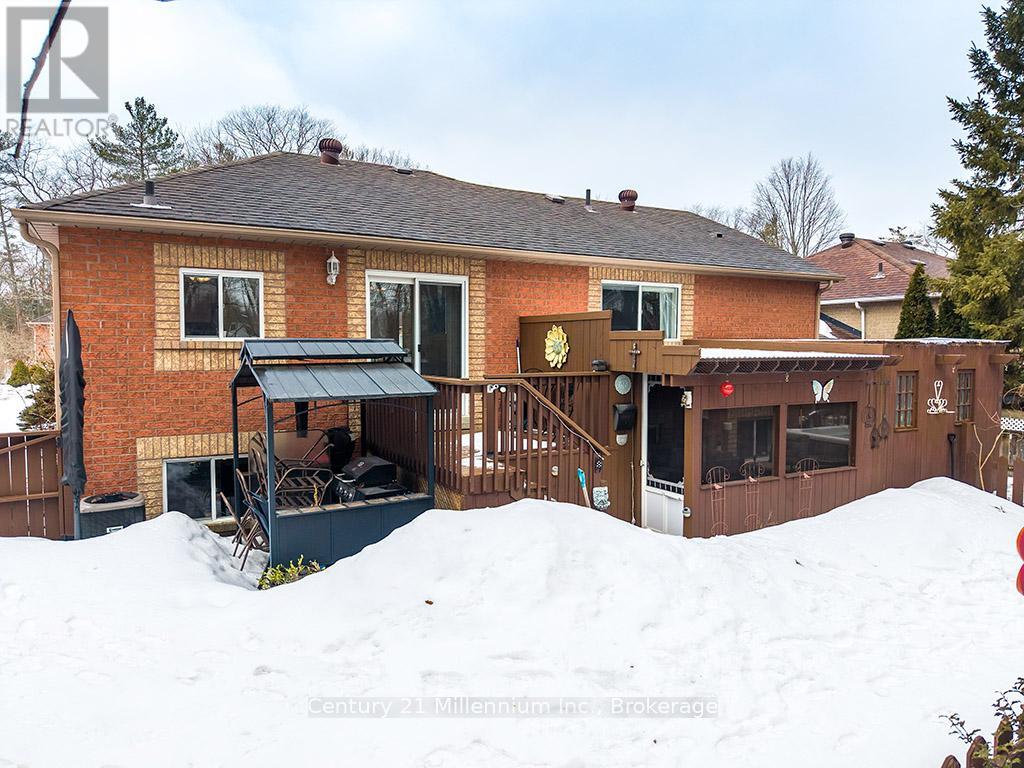 15 Brillinger Drive, Wasaga Beach, Ontario  L9Z 1L4 - Photo 30 - S12906094