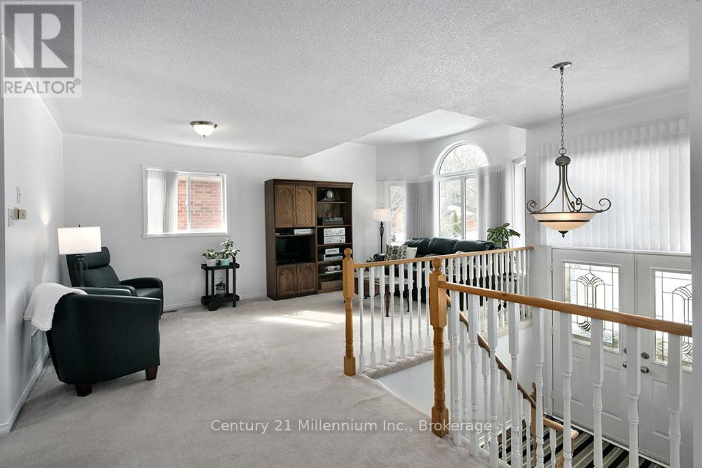 15 Brillinger Drive, Wasaga Beach, Ontario  L9Z 1L4 - Photo 5 - S12906094