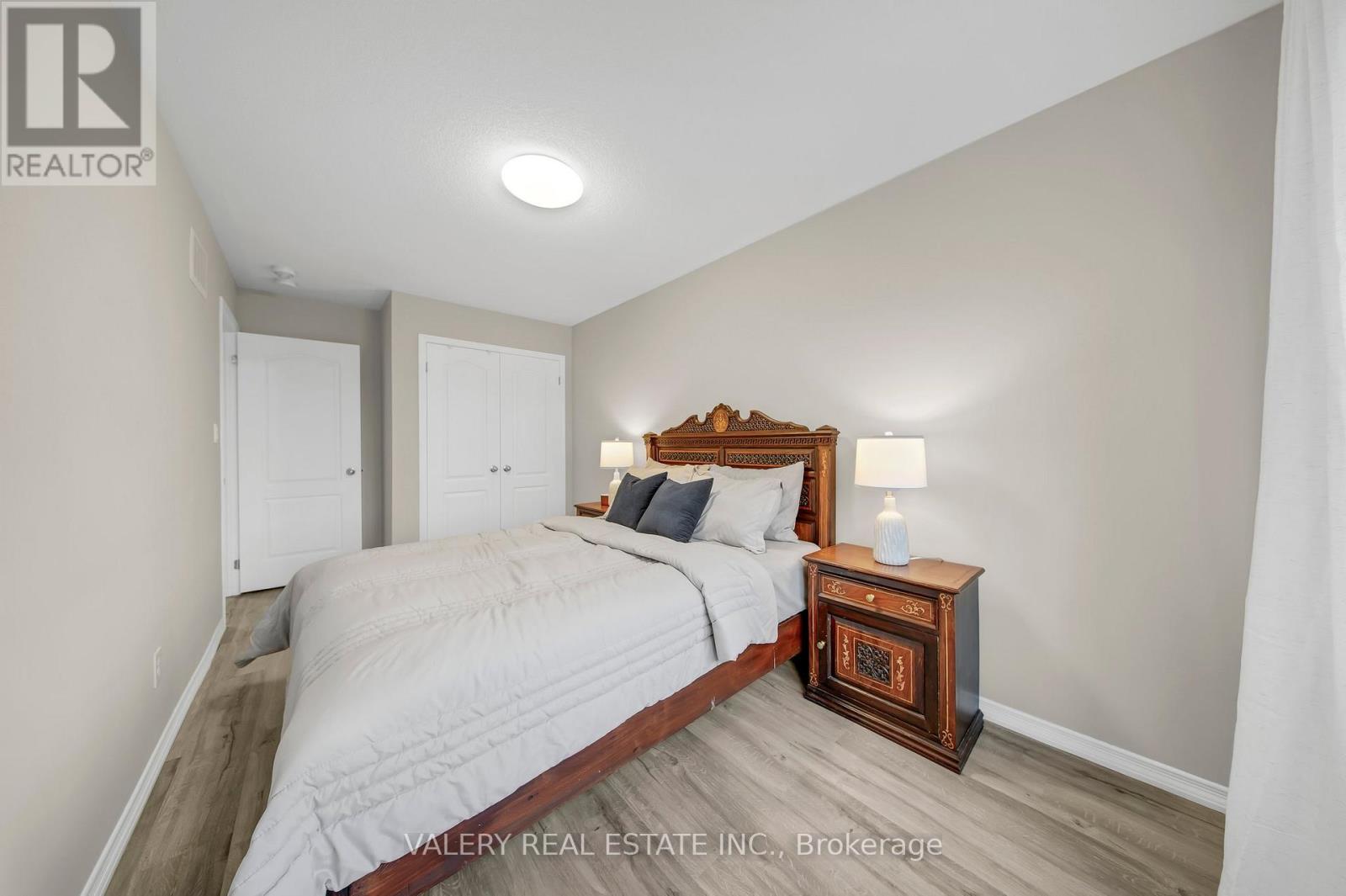 2442 Equestrian Crescent, Oshawa, Ontario  L1L 0L7 - Photo 18 - E13030014