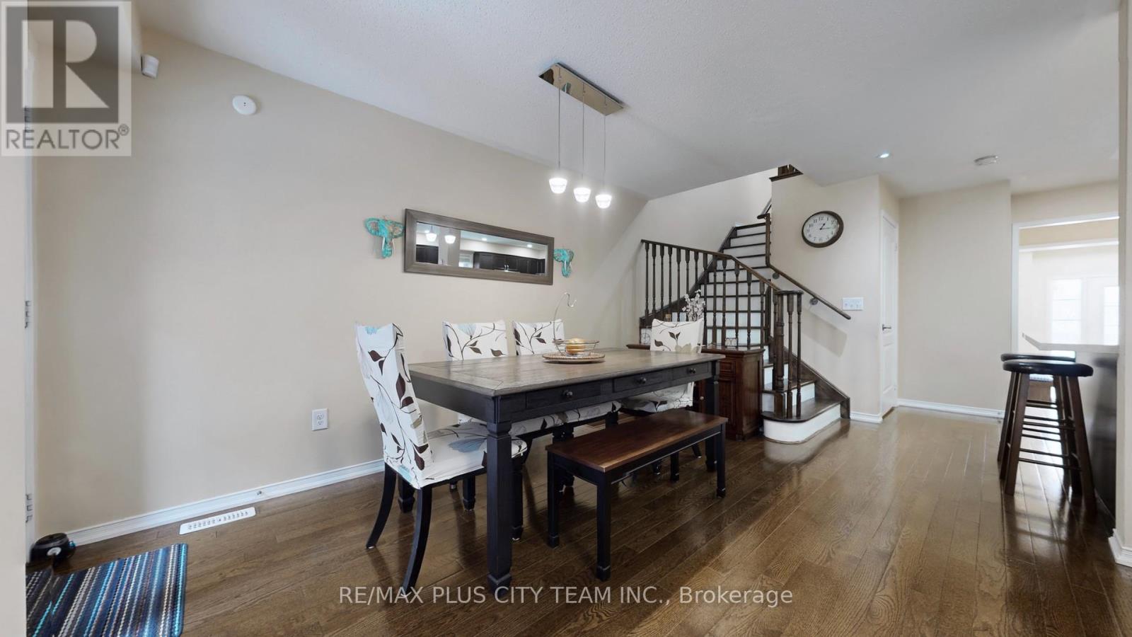 16 Edison Way, Whitby, Ontario  L1R 0M3 - Photo 13 - E13030064