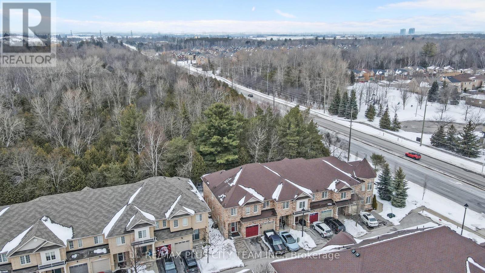 16 Edison Way, Whitby, Ontario  L1R 0M3 - Photo 6 - E13030064