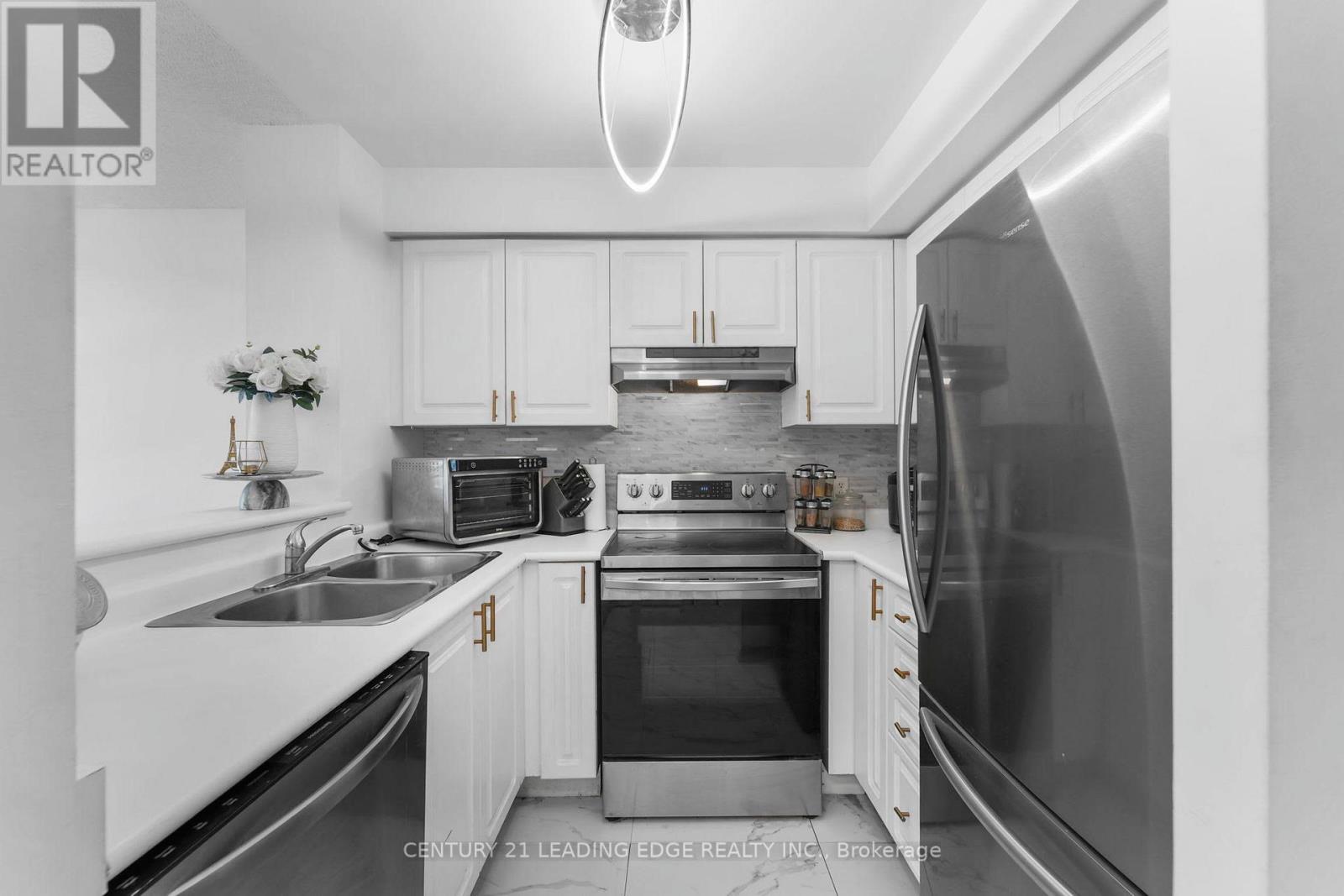 1609 - 11 Lee Centre Drive, Toronto, Ontario  M1H 3J5 - Photo 10 - E13030108