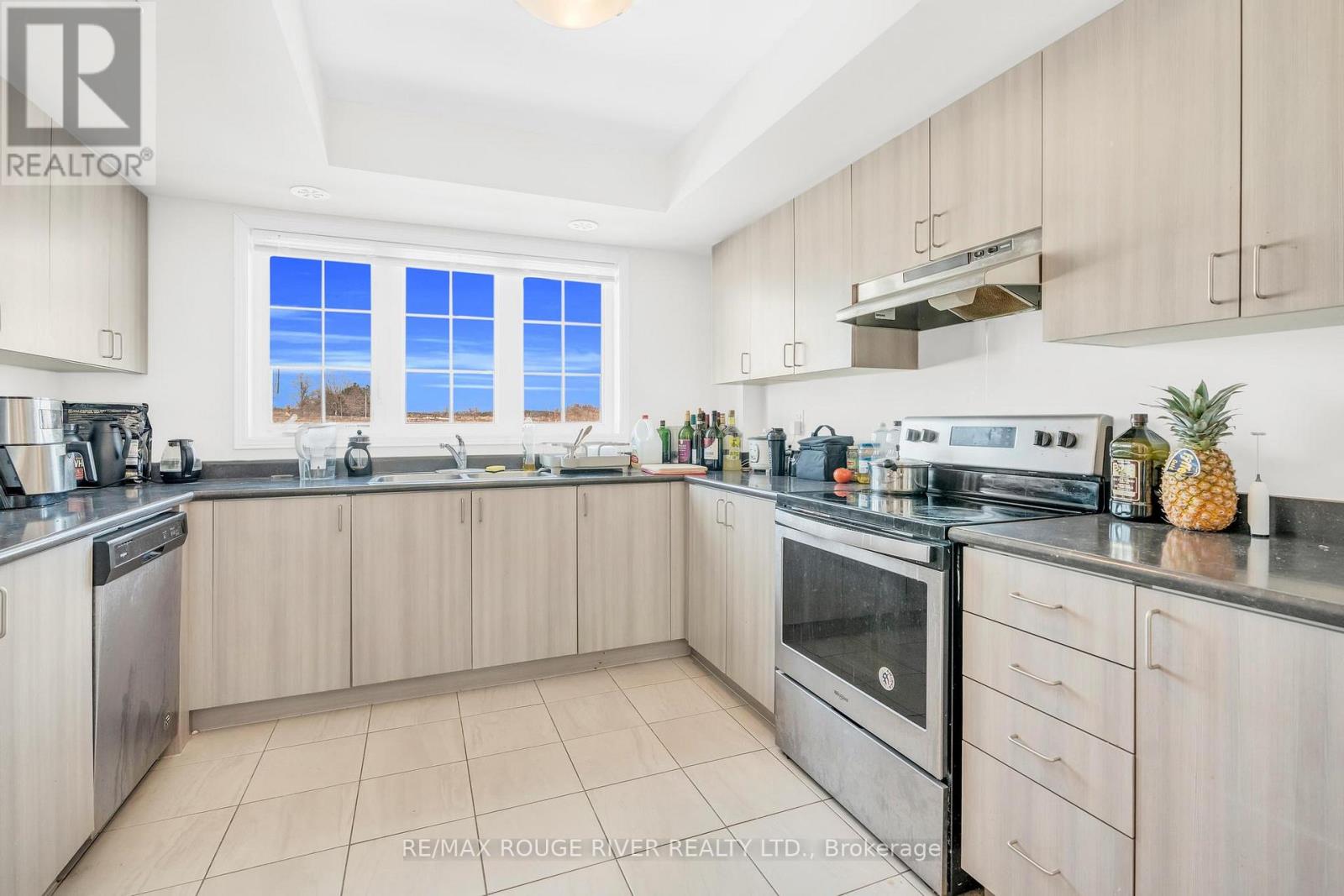 2669 Deputy Minister Path, Oshawa, Ontario  L1L 0M7 - Photo 8 - E13016402