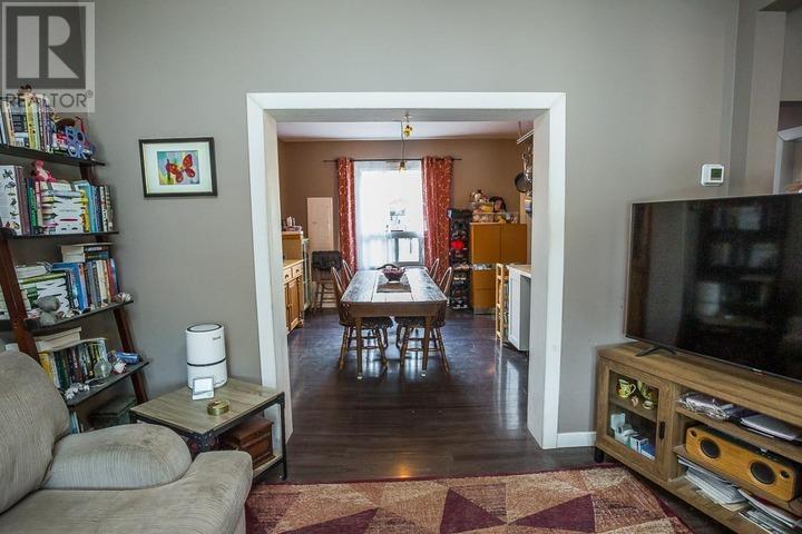 60 Cathcart St, Sault Ste. Marie, Ontario  P6A 1E1 - Photo 10 - SM260404