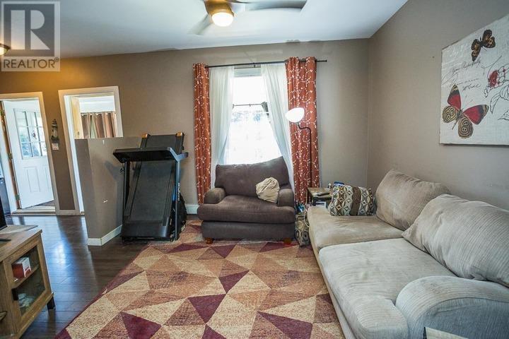 60 Cathcart St, Sault Ste. Marie, Ontario  P6A 1E1 - Photo 8 - SM260404