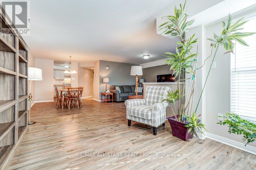 303 - 8 Huron Street, Kawartha Lakes, Ontario  K9V 6K3 - Photo 14 - X12548054