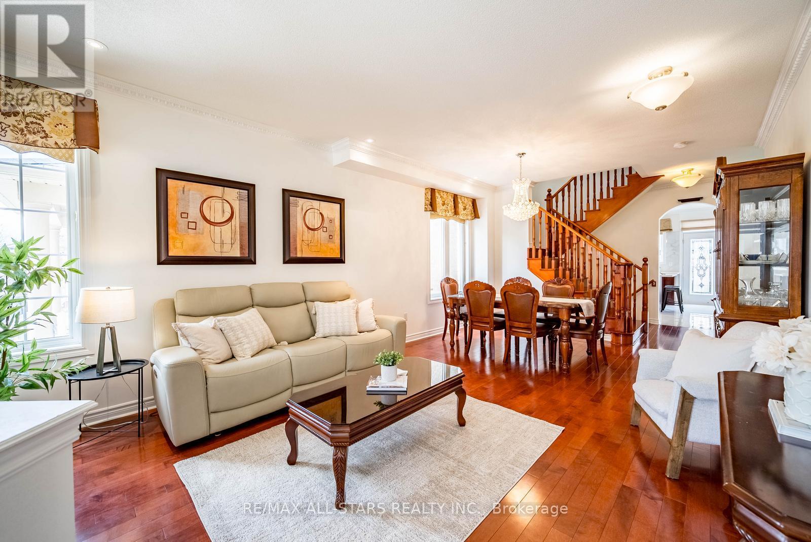 38 Sugardale Street, Whitchurch-Stouffville, Ontario  L4A 0B7 - Photo 10 - N13029900