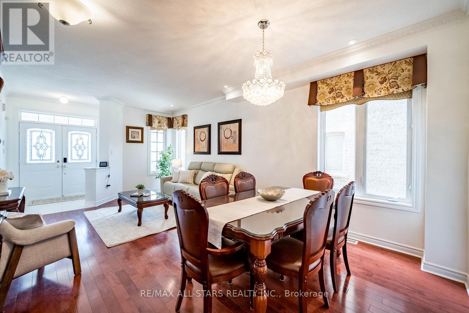 38 Sugardale Street, Whitchurch-Stouffville, Ontario  L4A 0B7 - Photo 13 - N13029900