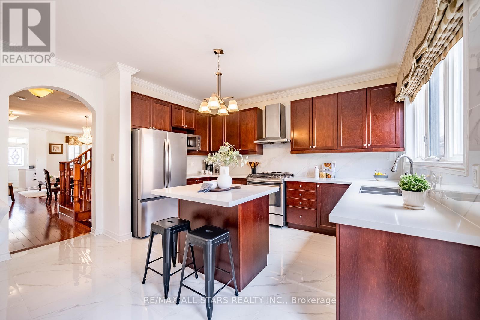 38 Sugardale Street, Whitchurch-Stouffville, Ontario  L4A 0B7 - Photo 17 - N13029900