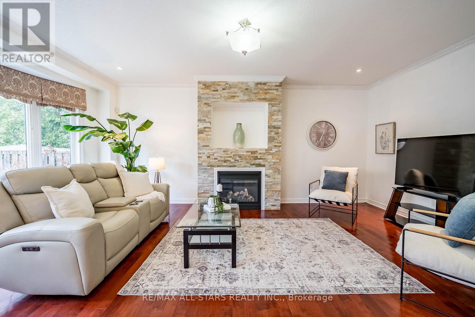 38 Sugardale Street, Whitchurch-Stouffville, Ontario  L4A 0B7 - Photo 24 - N13029900