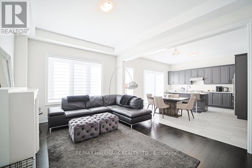 25 Kentledge Avenue, East Gwillimbury, Ontario  L9N 0W9 - Photo 3 - N13029982