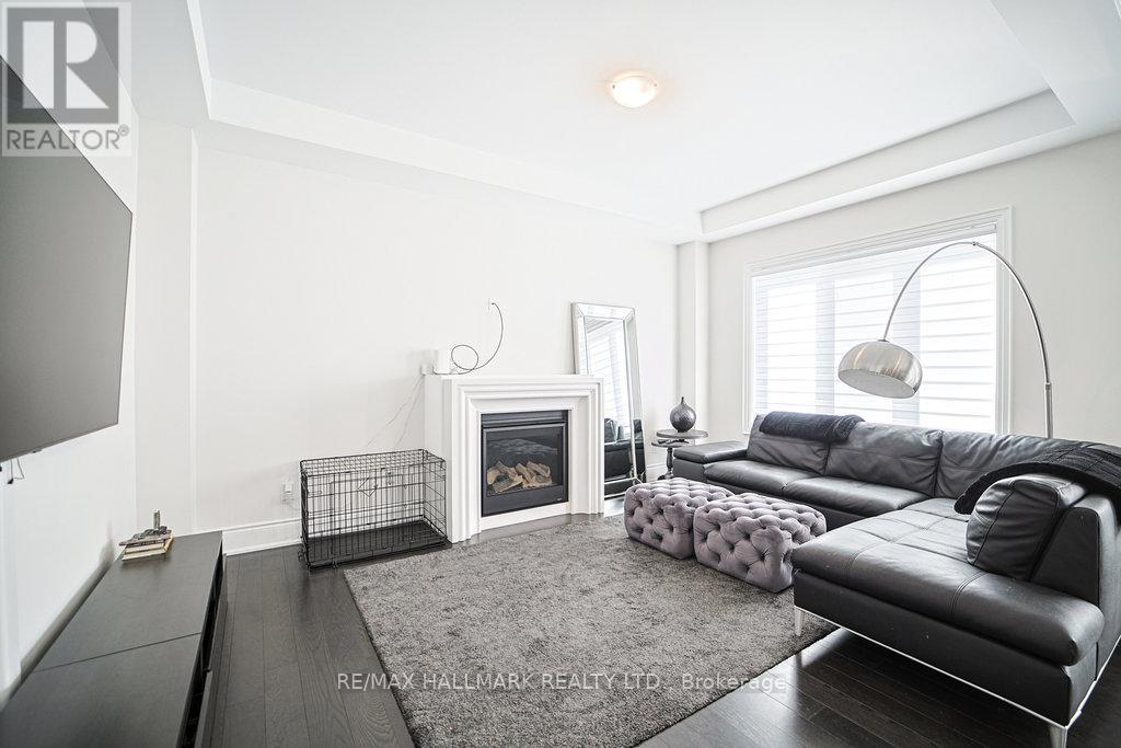 25 Kentledge Avenue, East Gwillimbury, Ontario  L9N 0W9 - Photo 4 - N13029982