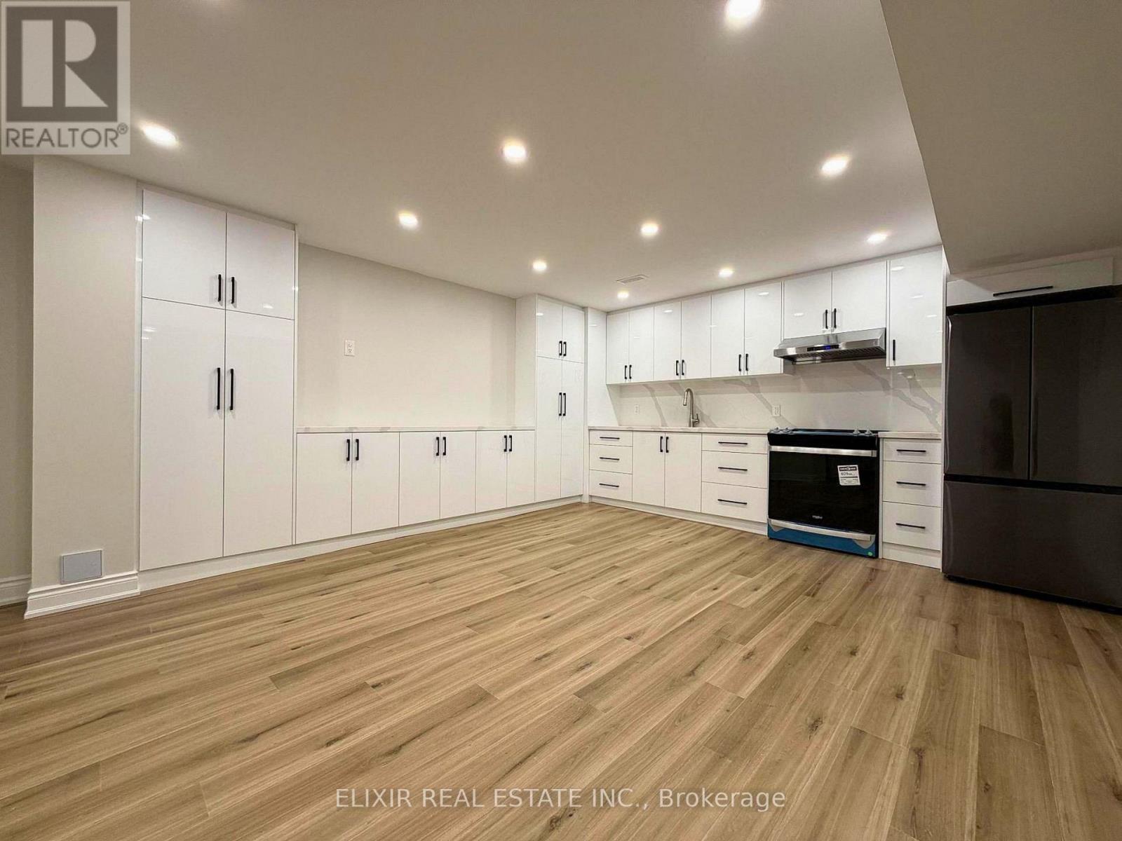 27 Belay Bend, East Gwillimbury, Ontario  L9N 0V8 - Photo 5 - N13030068