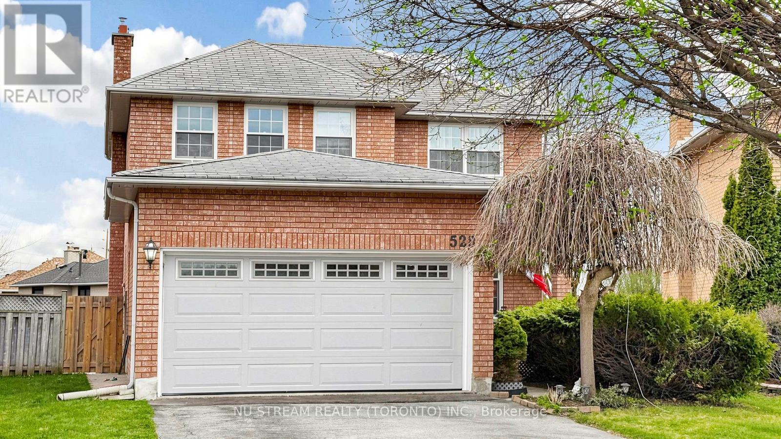 528 Veale Place, Newmarket, Ontario  L3Y 8H9 - Photo 1 - N13030088