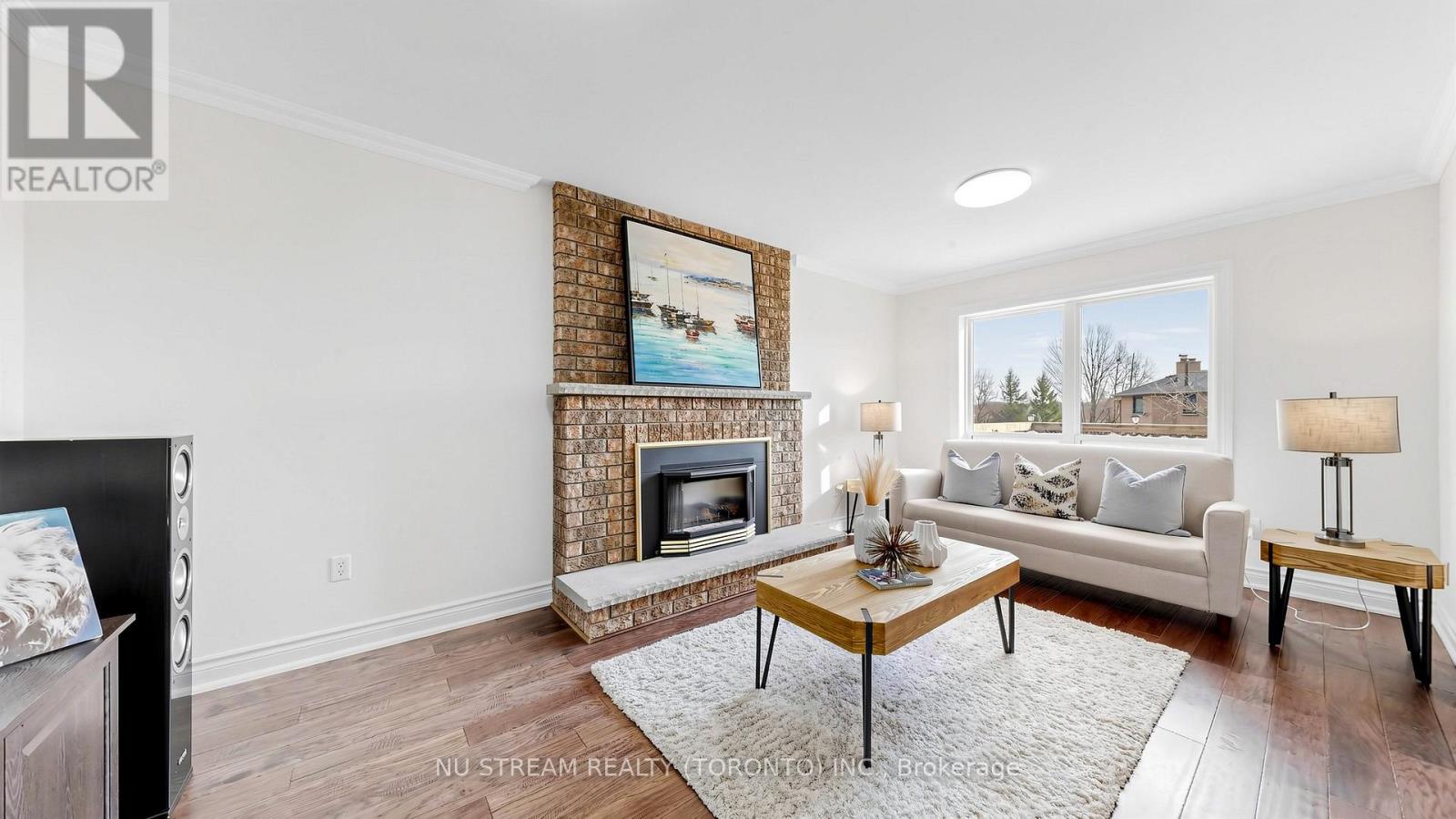 528 Veale Place, Newmarket, Ontario  L3Y 8H9 - Photo 7 - N13030088