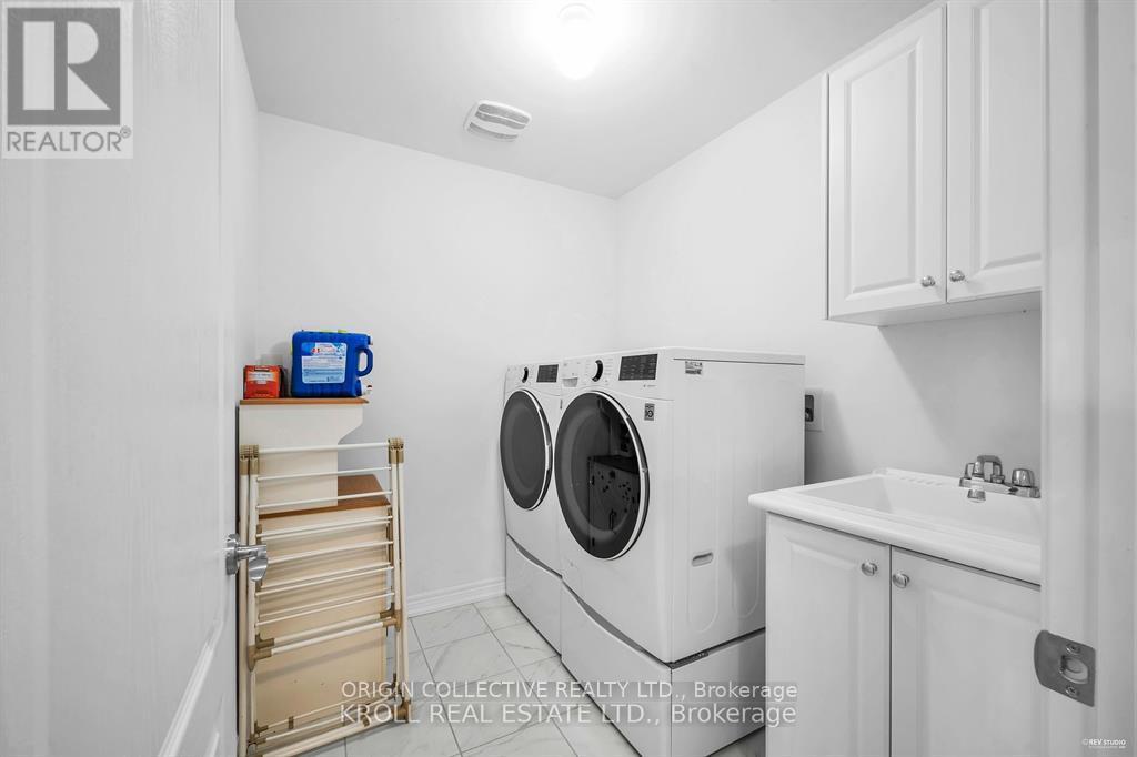 26 Frederick Taylor Way, East Gwillimbury, Ontario  L0G 1M0 - Photo 18 - N13030100