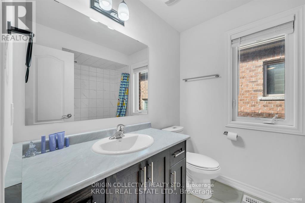 26 Frederick Taylor Way, East Gwillimbury, Ontario  L0G 1M0 - Photo 37 - N13030100