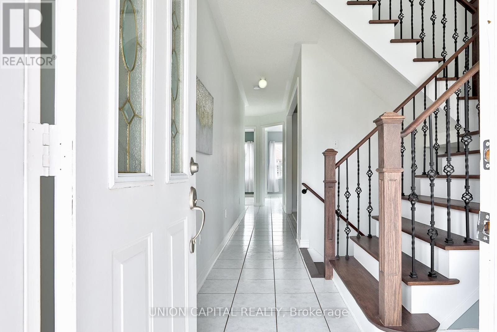 81 Ten Oaks Boulevard, Vaughan, Ontario  L4K 5G3 - Photo 4 - N13030122