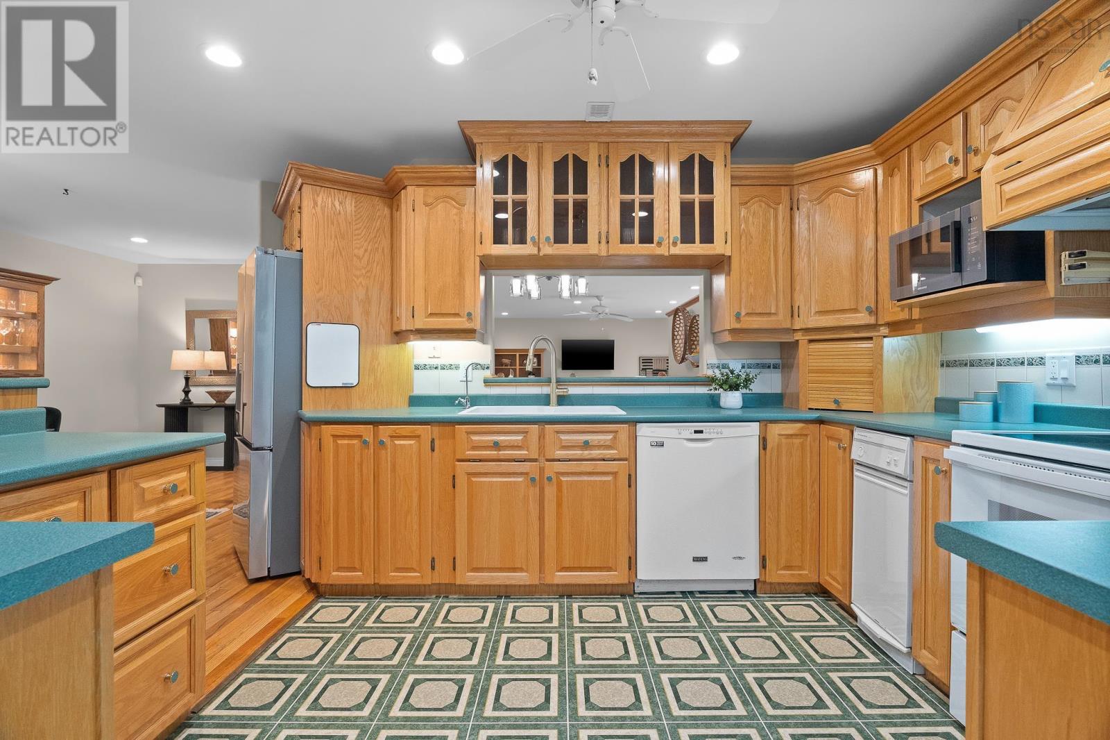 12 Falcon Place, Halifax, Nova Scotia  B3M 3R4 - Photo 17 - 202608229