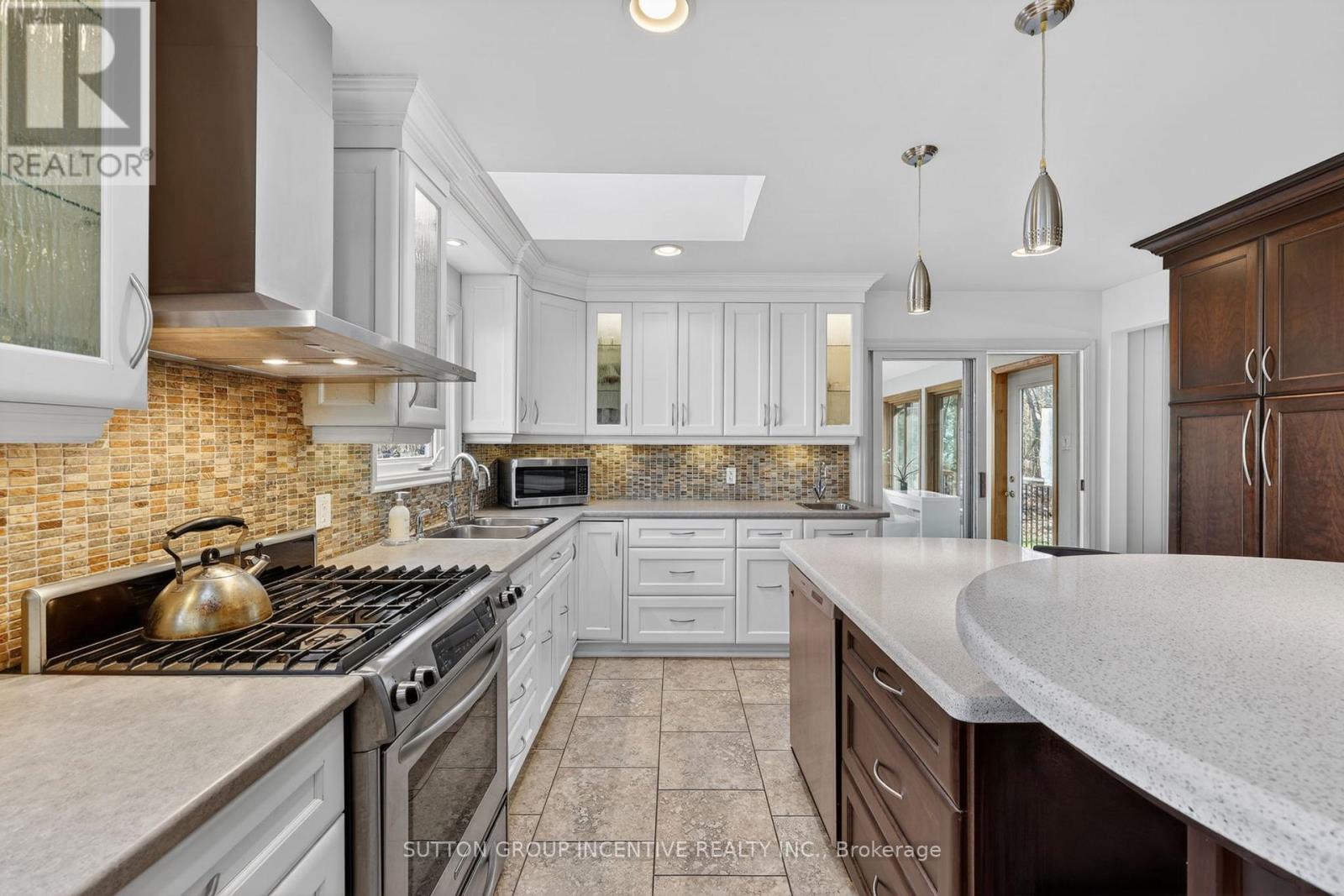 24 Brambel Road, Oro-Medonte, Ontario  L0L 2L0 - Photo 10 - S13029744